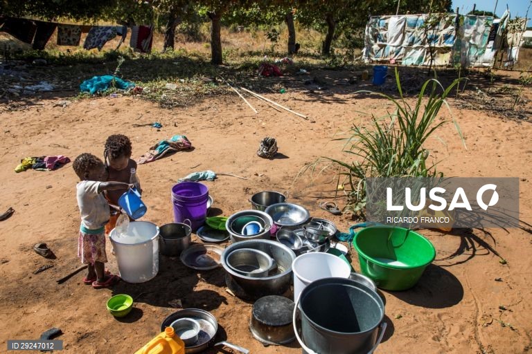 Moçambique/Ataques: Família refugia-se em Pemba