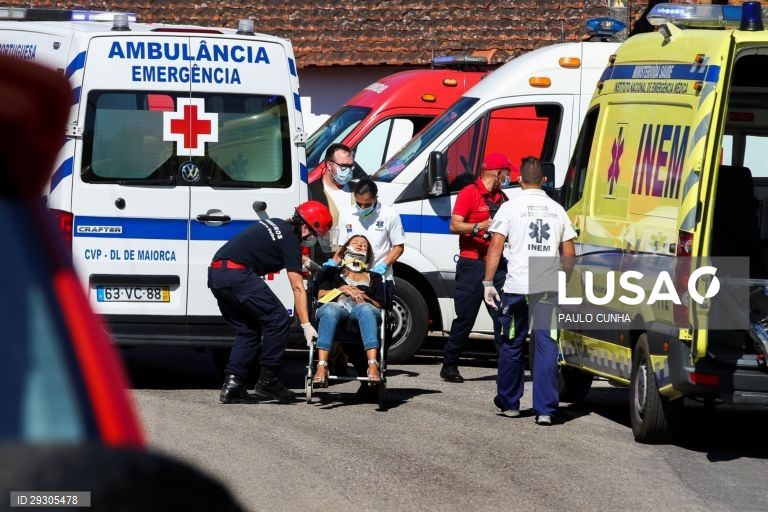 Comboio Alfa Pendular descarrila em Soure