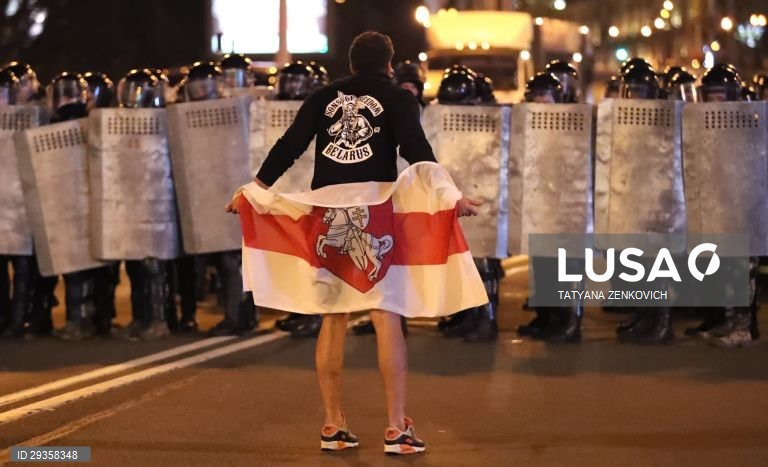 Manifestações contra a reeleição de Lukashenko como Presidente da Bielorrússia