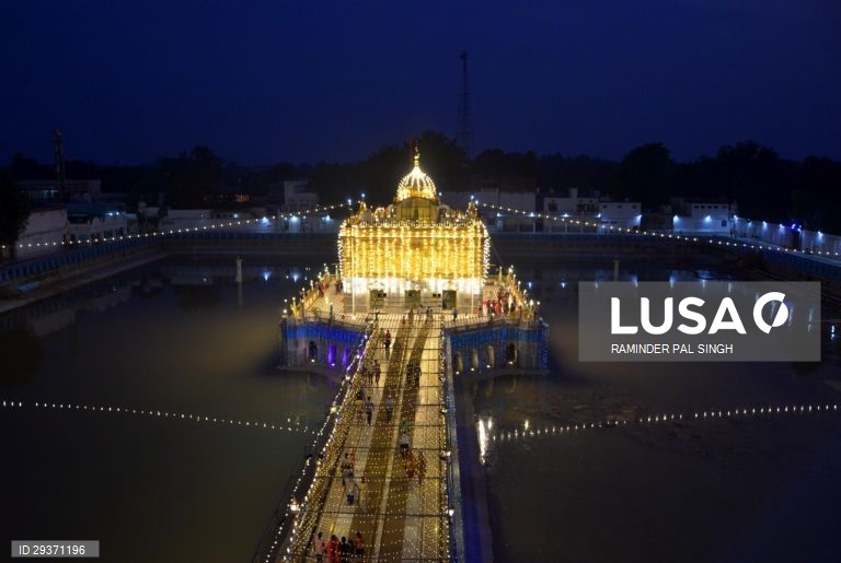 Índia: Celebrações do aniversário de Krishna