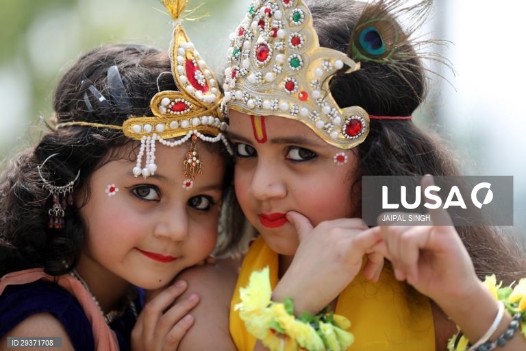 Índia: Celebrações do aniversário de Krishna