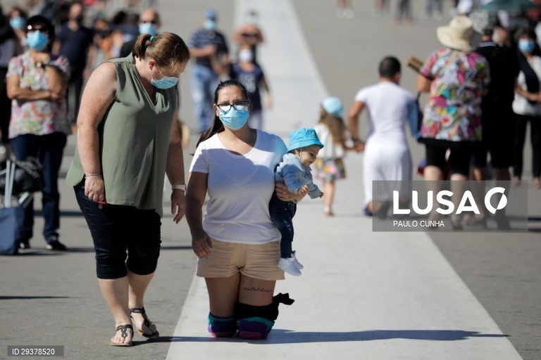 Peregrinação de 13 de agosto no Santuário de Fátima