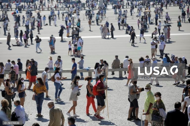Peregrinação de 13 de agosto no Santuário de Fátima