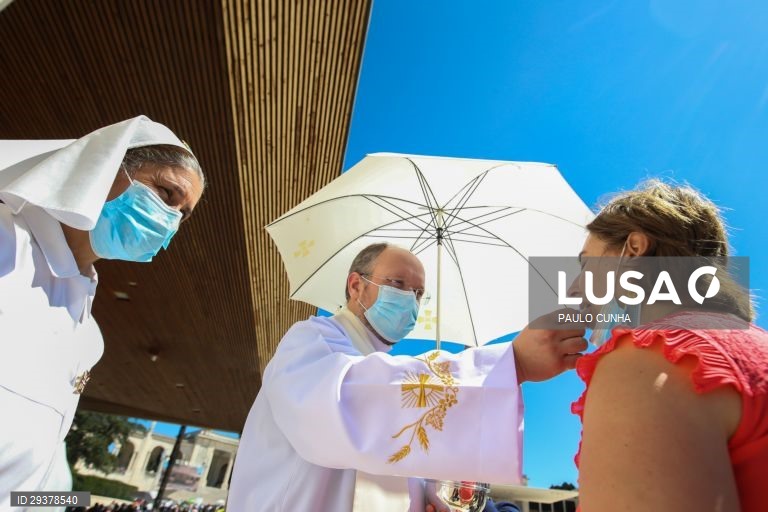 Peregrinação de 13 de agosto no Santuário de Fátima