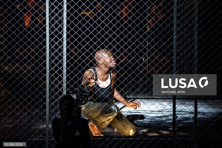 Teatro: Estreia da peça "Baby Doll - Histórias de Vida Reais de Mulheres Refugiadas" em Berlim