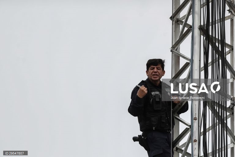Argentina: Protesto de polícias por melhores salários
