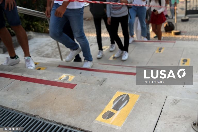 Covid-19: Primeiro dia de aulas em Lisboa
