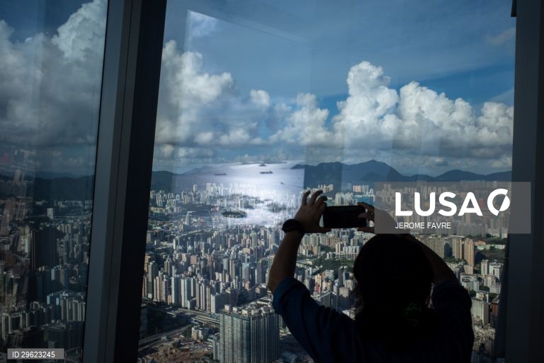 Sky100 Observation Deck em Hong Kong