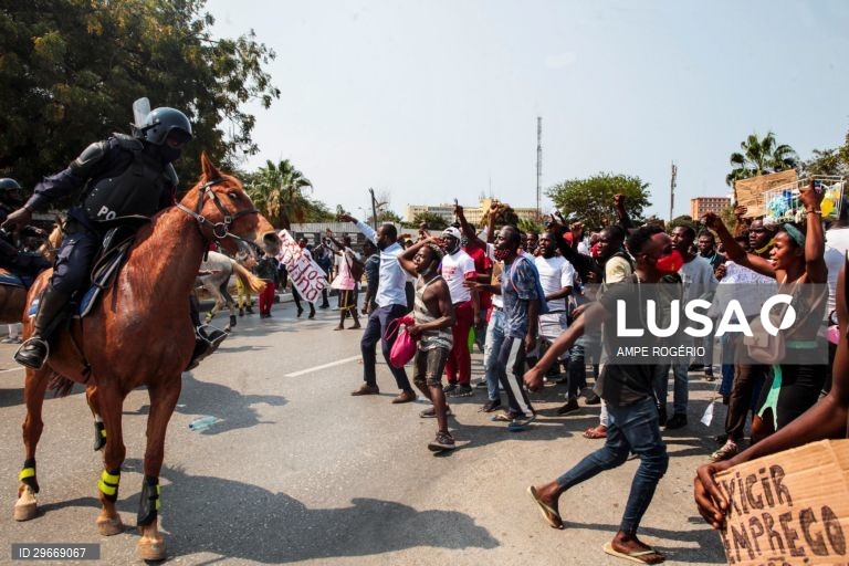 Angola: Marcha Nacional contra o Desemprego