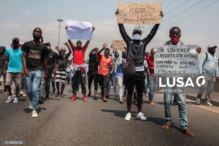 Angola: Marcha Nacional contra o Desemprego