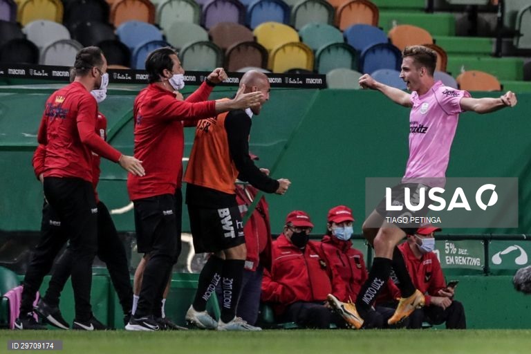 O Sporting perde com o LASK Linz por 4-1 e está eliminado das competições europeias