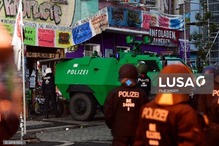 Alemanha: Despejo do "Liebig 34" em Berlim