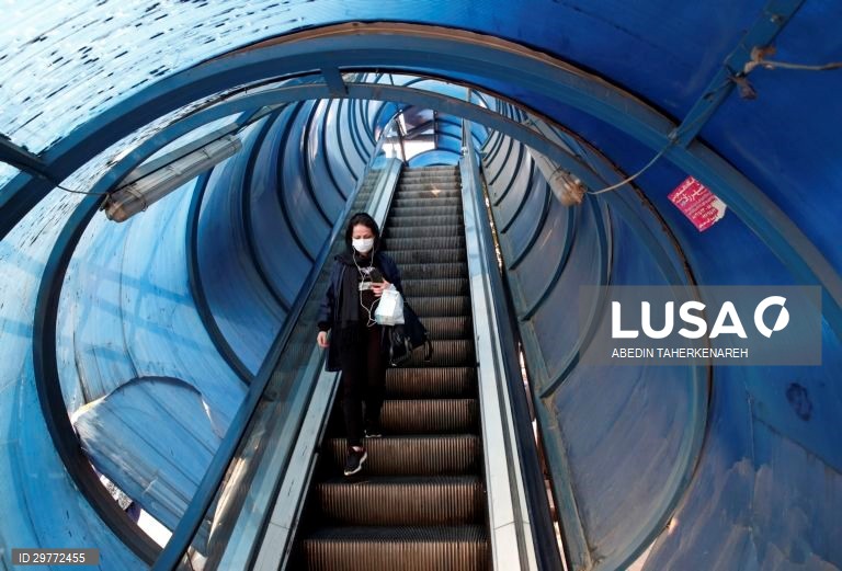 Irão/covid-19: Governo impõe uso de máscara em Teerão