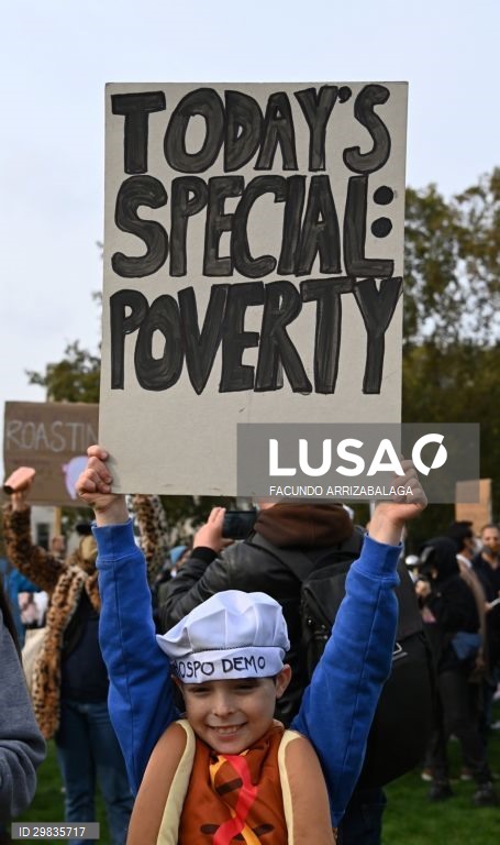 Covid-19: Protesto contra as medidas restritivas do governo britânico