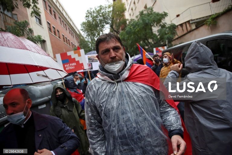 Espanha: Arménios manifestam-se em Madrid contra o conflito em Nagorno-Karabakh