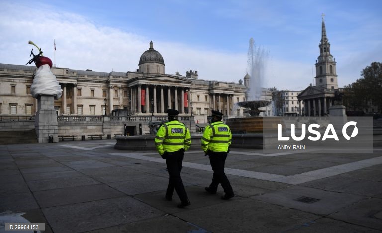 Primeiro dia do confinamento no Reino Unido