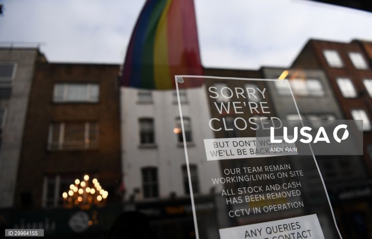 Primeiro dia do confinamento no Reino Unido