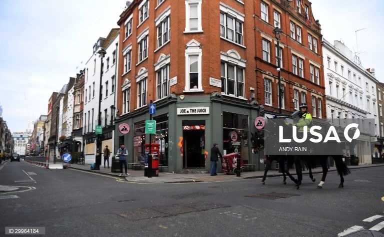 Primeiro dia do confinamento no Reino Unido