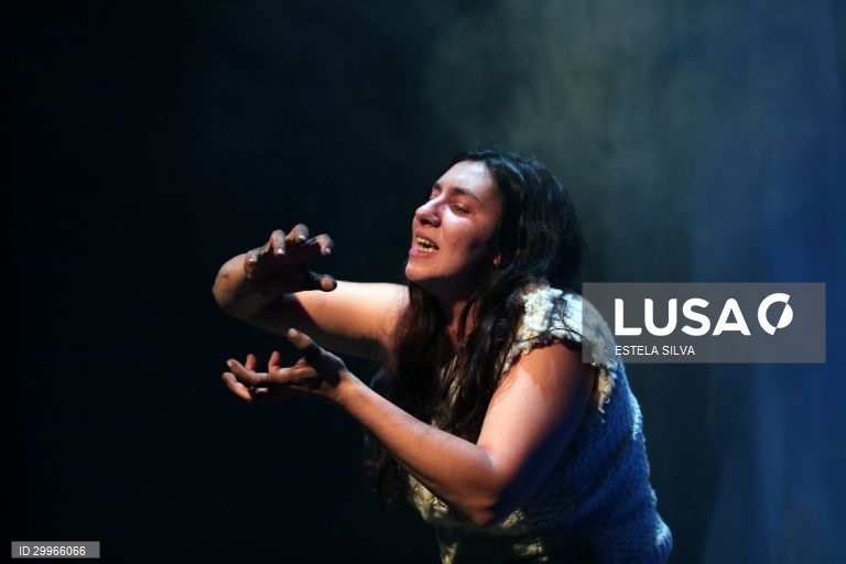 Ensaio de imprensa do espetáculo “Desumanização” de Valter Hugo Mãe, numa dramaturgia de Zé Pedro, com direção e encenação de José Leitão, Porto, 05 de novembro de 2020. A produção é do Teatro Art'Imagem e tem estreia marcada para o dia 10 de novembro, na Quinta da Caverneira, na Maia. ESTELA SILVA/LUSA