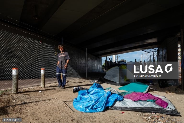 Acampamento de sem-abrigo Tent City em Perth