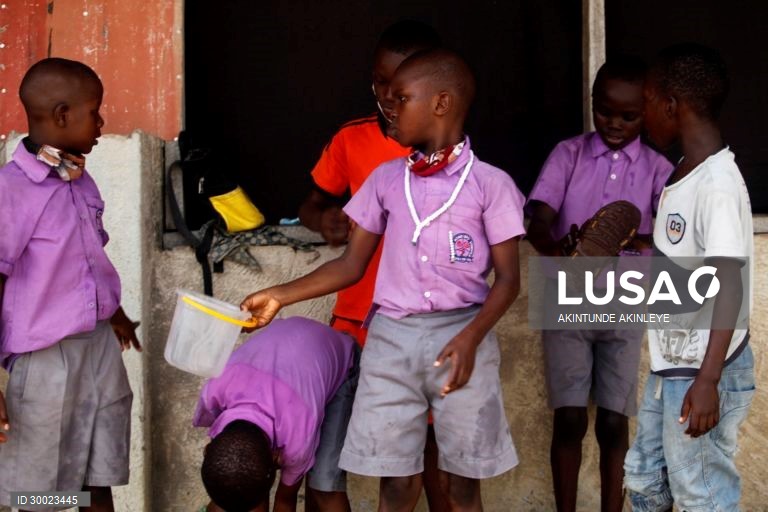 Escola Bright Achievers sem propinas na Nigéria