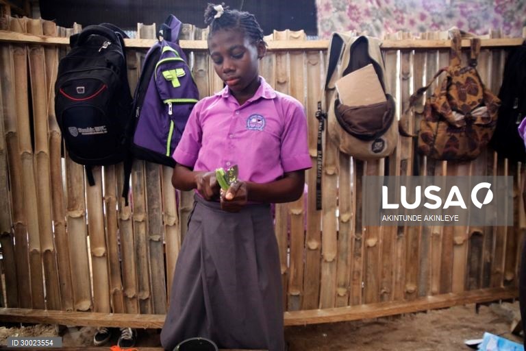 Escola Bright Achievers sem propinas na Nigéria