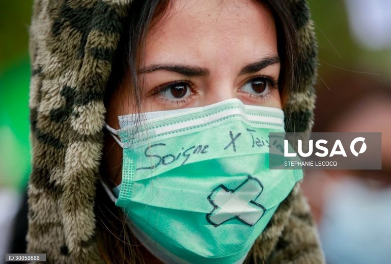 Covid-19: Protesto de pessoal médico em Bruxelas