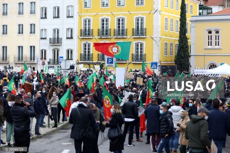 Covid-19: Empresários da restauração, comércio e hotelaria protestam em Lisboa