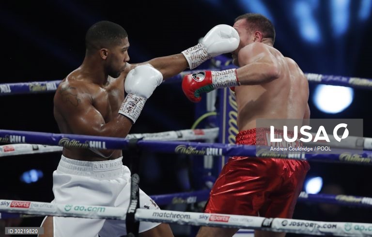 Combate de peso-pesado Joshua vs Pulev 