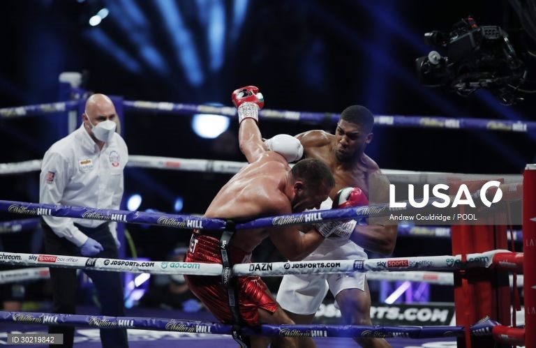 Combate de peso-pesado Joshua vs Pulev 