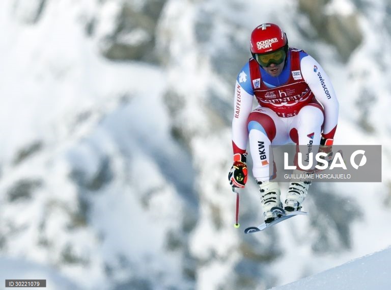 Mundial de downhill de esqui alpino em França.