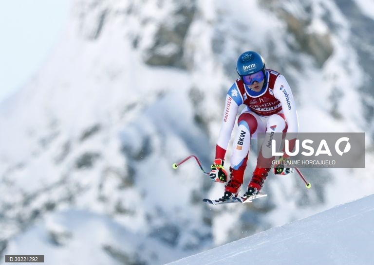Mundial de downhill de esqui alpino em França.