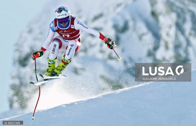 Mundial de downhill de esqui alpino em França.