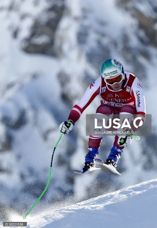 Mundial de downhill de esqui alpino em França.