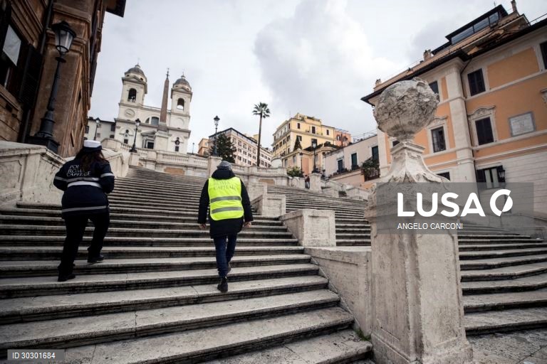 Dia de Natal - confinamento em Roma, Itália