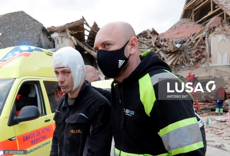 Rescaldo do sismo de magnitude 6,4 na Croácia
