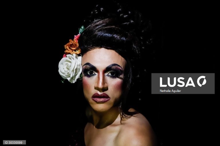 Paraguai: Espetáculo de drag queens em Asuncion