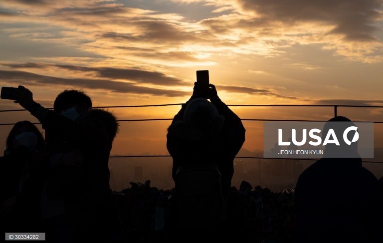 Último pôr do sol de 2020