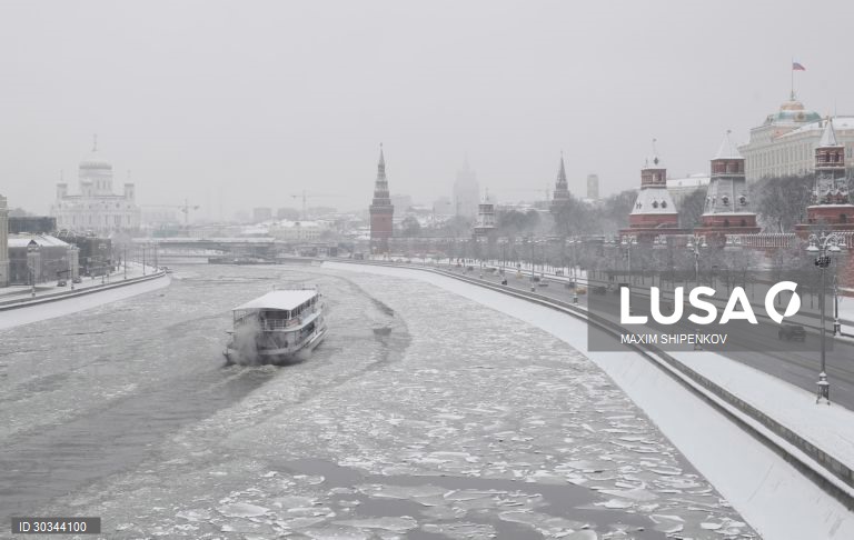 Queda de neve em Moscovo, na Russia. 