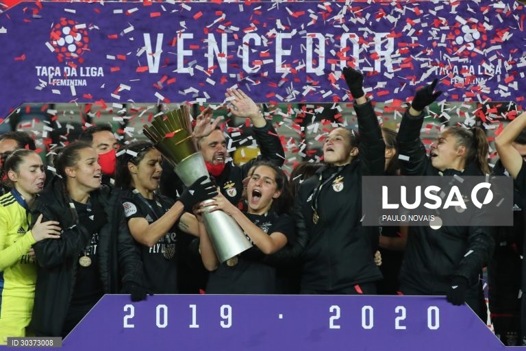 Futebol feminino: Benfica conquista a Taça da Liga ao vencer o Sporting de Braga