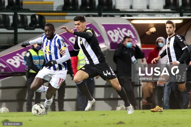 Futebol: FC Porto vence o Nacional por 4-2, em jogo dos oitavos de final da Taça de Portugal