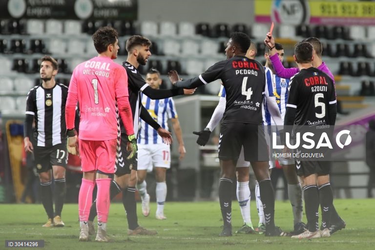 Futebol: FC Porto vence o Nacional por 4-2, em jogo dos oitavos de final da Taça de Portugal