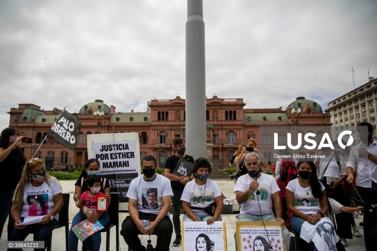 Argentina: Protesto em Buenos Aires contra a violência contra as mulheres 