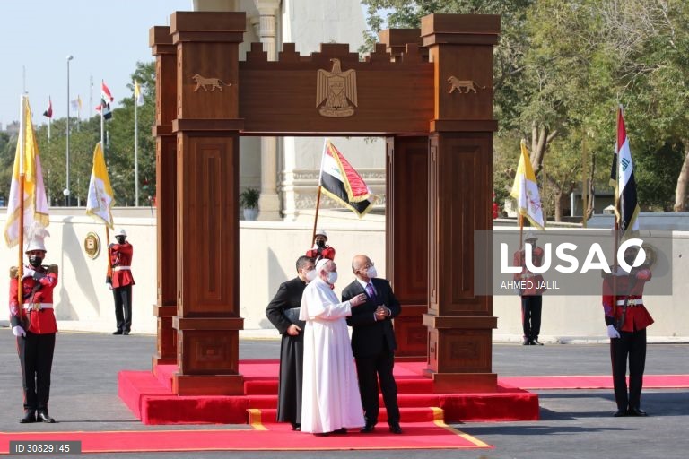 Papa Francisco inicia visita ao Iraque