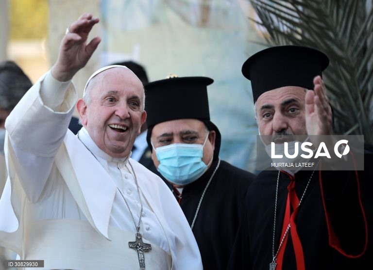 Papa Francisco inicia visita ao Iraque