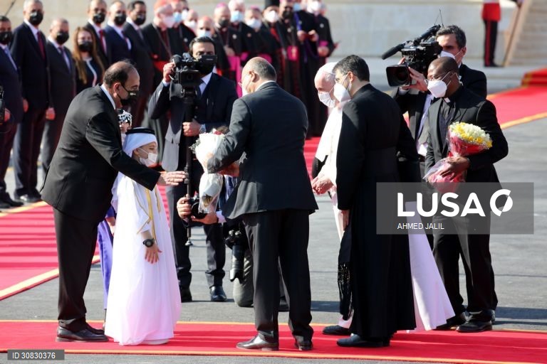 Papa Francisco inicia visita ao Iraque