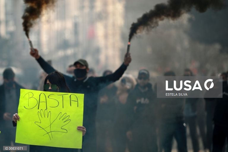 Manifestação do movimento “A Pão e Água” no Porto
