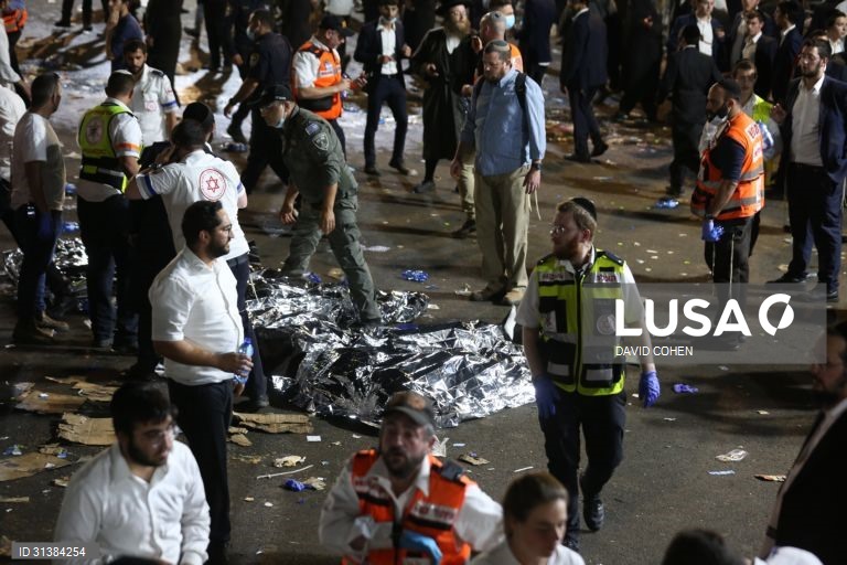 Pelo menos 44 Ultar-Ortodoxos morrem durante o evento Lag Ba'Omer em Mount Meron