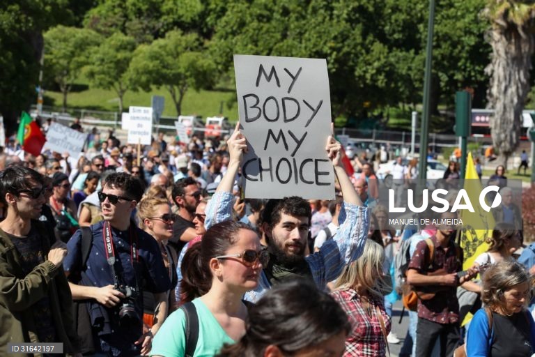 Manifestação contra medidas à covid-19