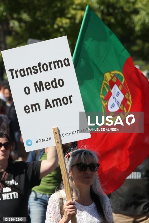 Manifestação contra medidas à covid-19